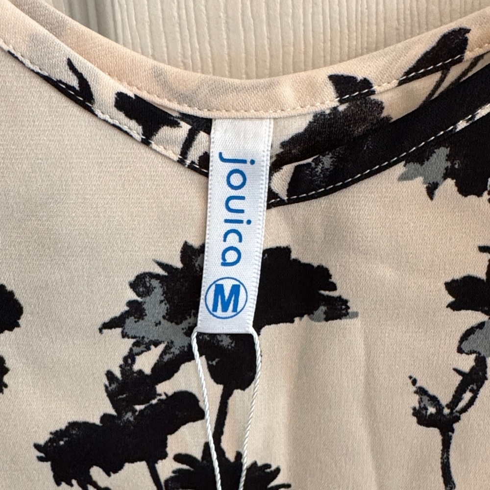 Jouica Black Floral Women's Blouse NWT - Picture 2 of 4